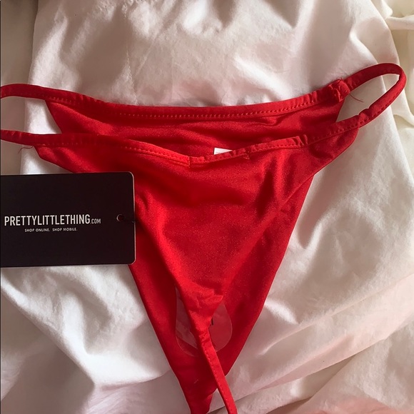 red bikini set - Picture 4 of 4